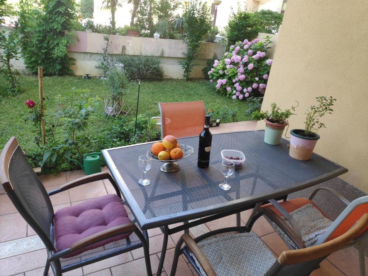 Spacious Apartment With Big Garden Near Beach สปลิท ภายนอก รูปภาพ