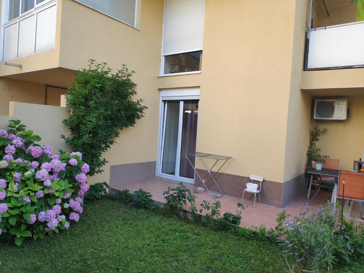 Spacious Apartment With Big Garden Near Beach สปลิท ภายนอก รูปภาพ